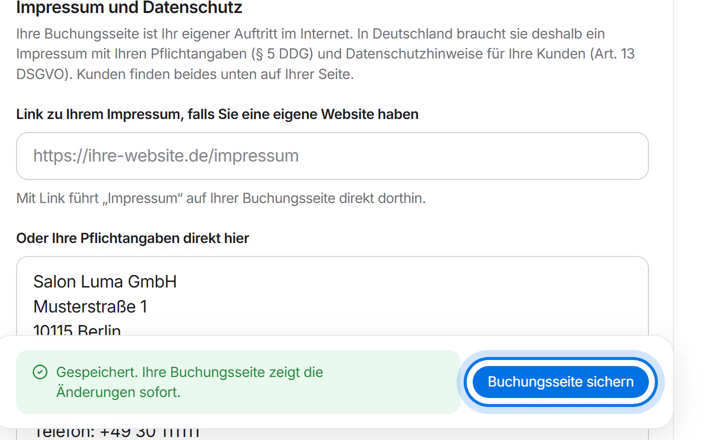 Grüne Meldung „Gespeichert“ neben dem markierten Knopf „Buchungsseite sichern“.