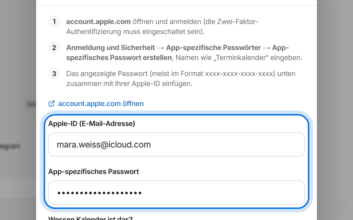 Fenster „Apple iCloud verbinden“ mit den drei Schritten; die Felder „Apple-ID“ und „App-spezifisches Passwort“ sind markiert.